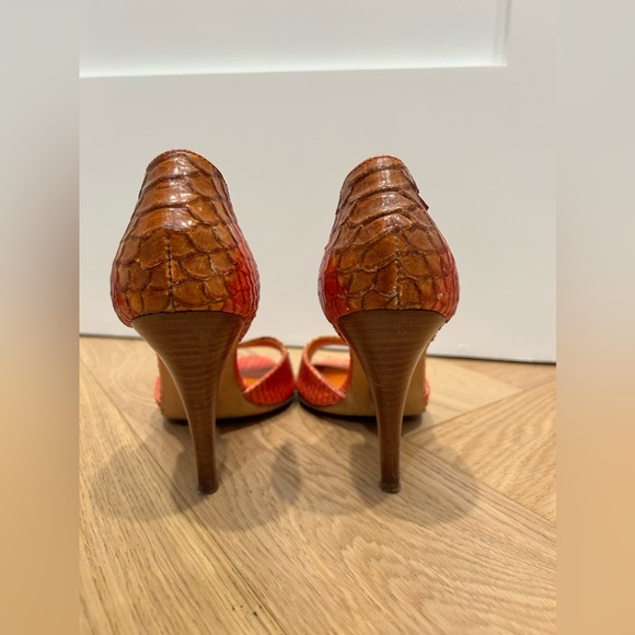 BCBG peep toe shoe - Picture 4 of 8